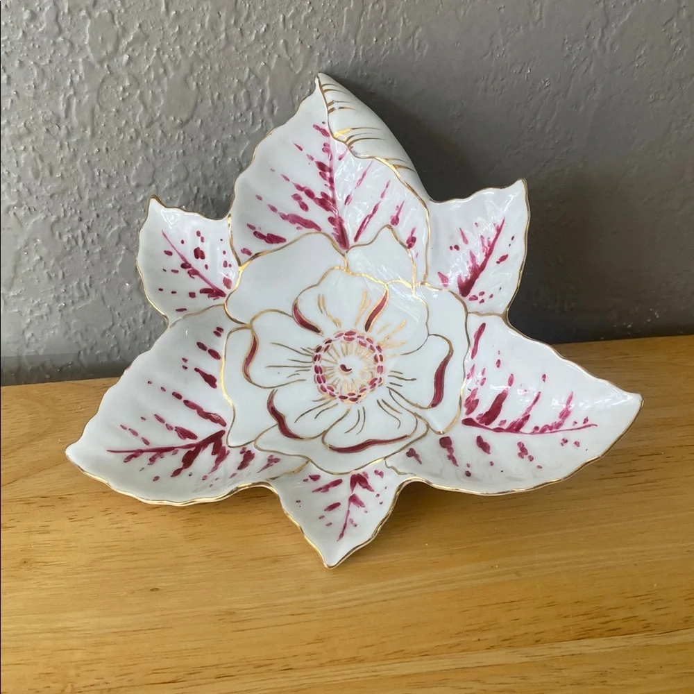 L&M Bond Ware floral Vintage hand painted trinket dish